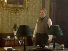 Robert Bathurst