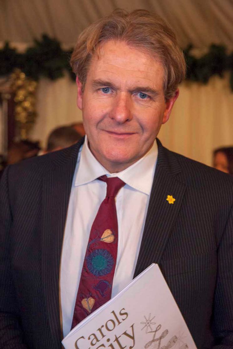 Robert Bathurst