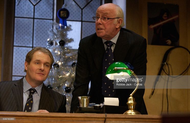 Robert Bathurst