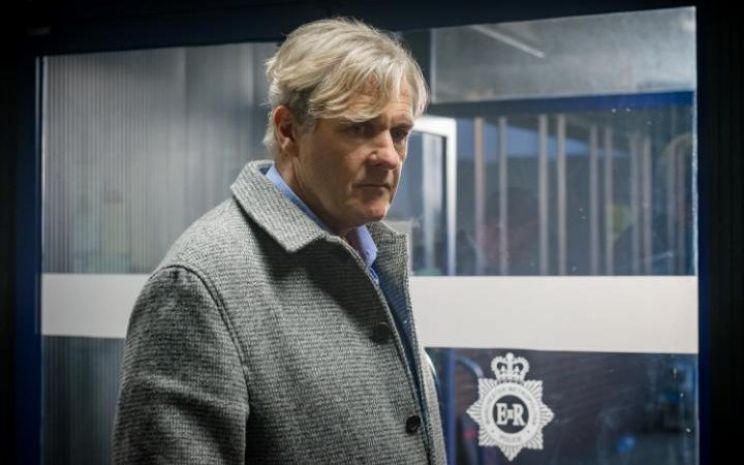 Robert Bathurst