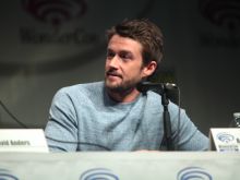 Robert Buckley