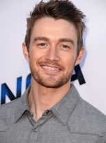 Robert Buckley