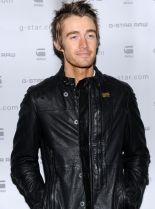 Robert Buckley