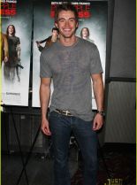 Robert Buckley