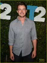Robert Buckley