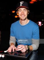 Robert Buckley