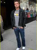 Robert Buckley