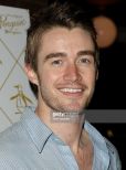 Robert Buckley