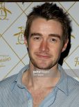 Robert Buckley