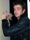 Robert Buckley