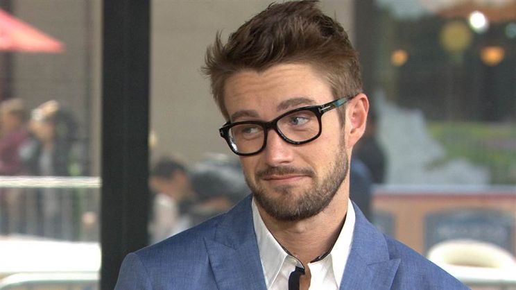 Robert Buckley
