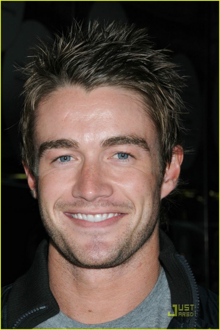 Robert Buckley