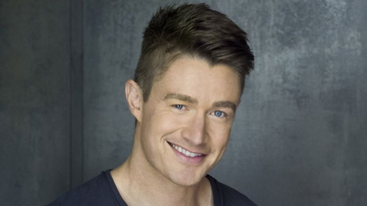 Robert Buckley
