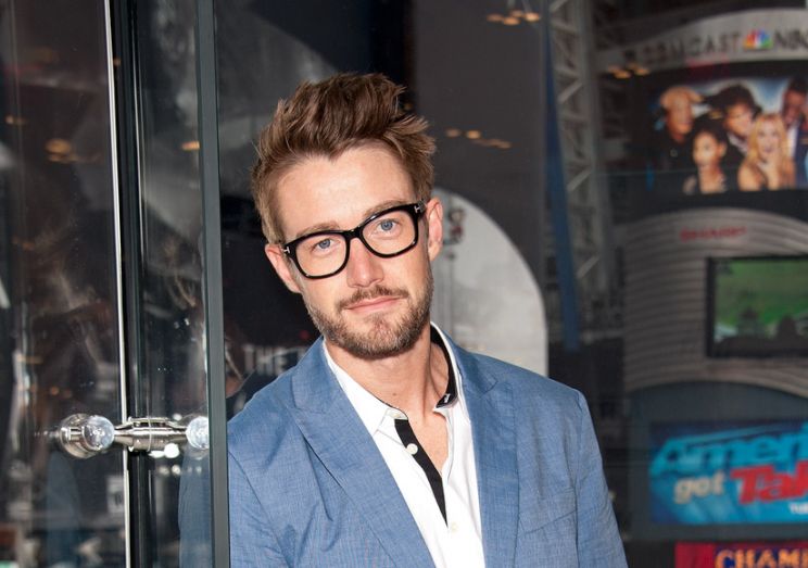 Robert Buckley
