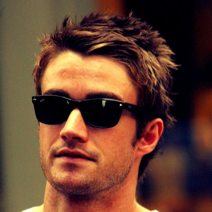 Robert Buckley