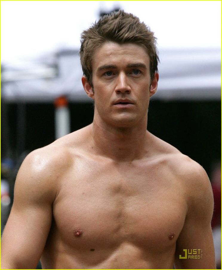 Robert Buckley