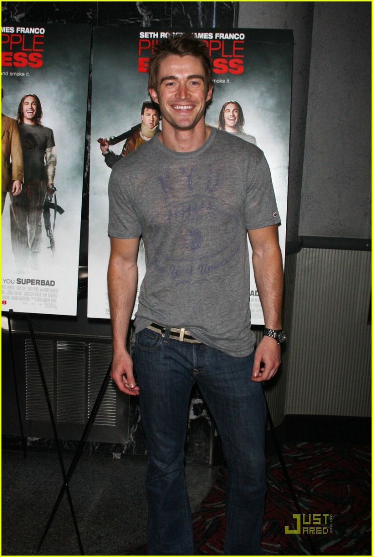 Robert Buckley