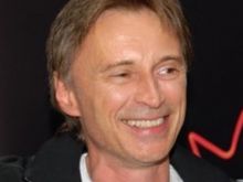 Robert Carlyle