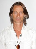 Robert Carlyle