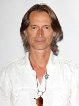 Robert Carlyle