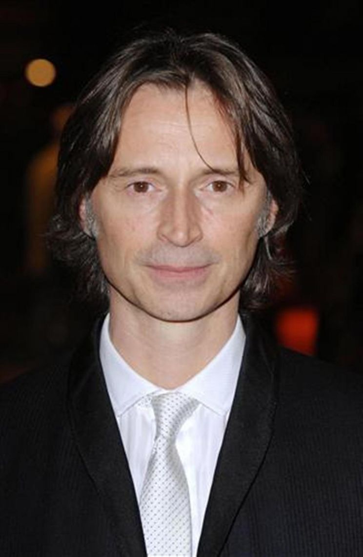 Robert Carlyle