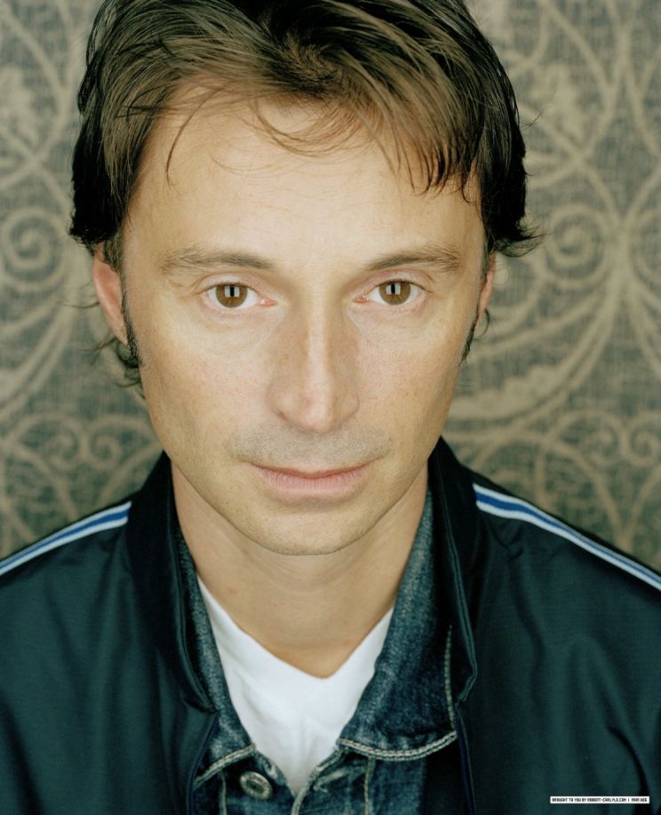 Robert Carlyle