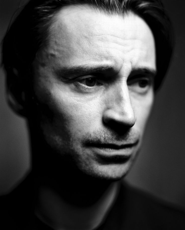 Robert Carlyle