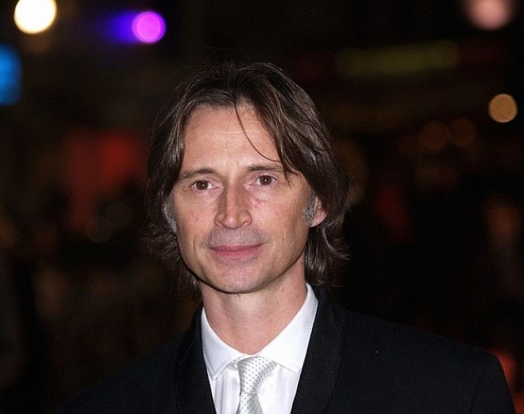 Robert Carlyle