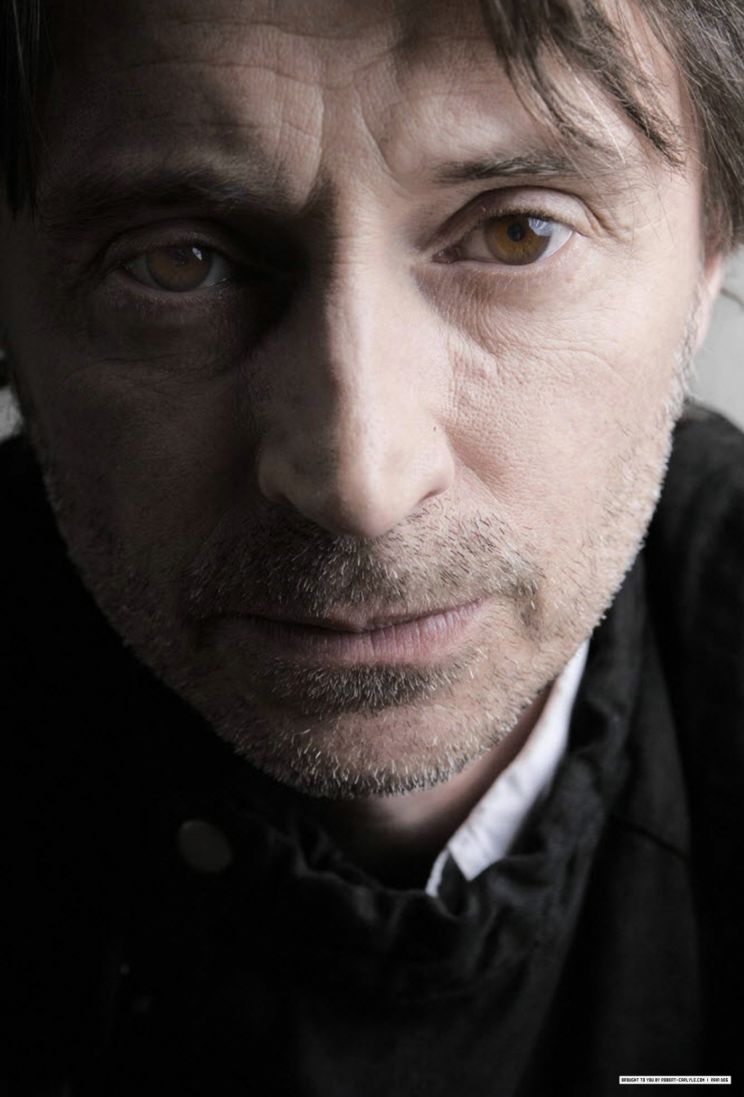 Robert Carlyle