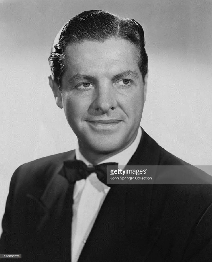 Robert Cummings