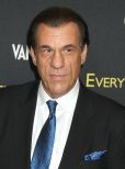 Robert Davi