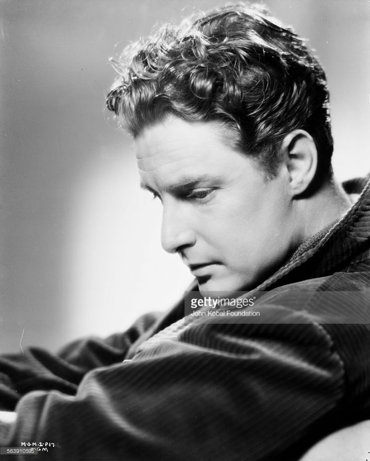 Robert Donat