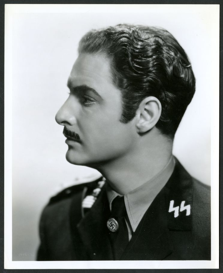 Robert Donat