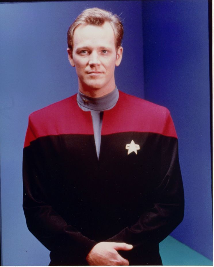 Robert Duncan McNeill