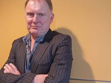Robert Glenister