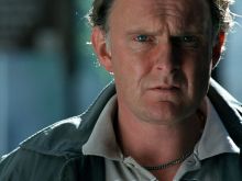 Robert Glenister