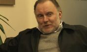 Robert Glenister