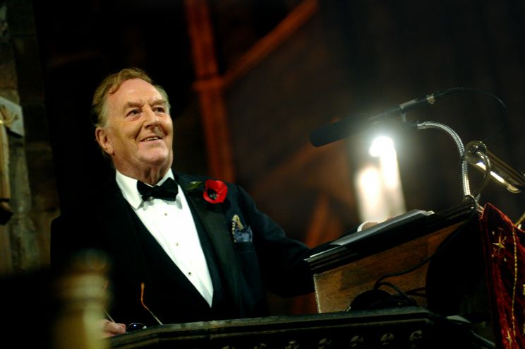 Robert Hardy