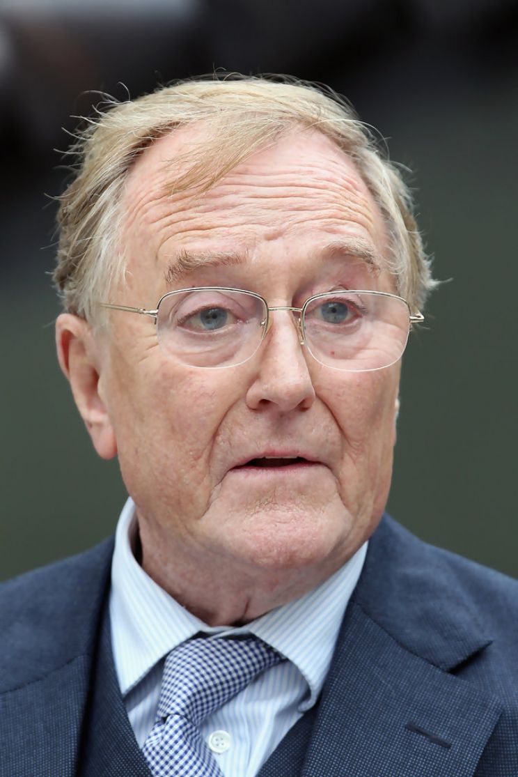 Robert Hardy