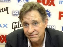 Robert Hays