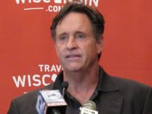 Robert Hays