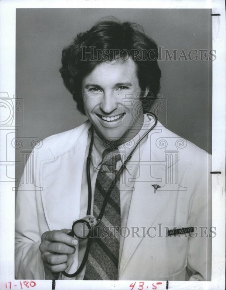 Robert Hays