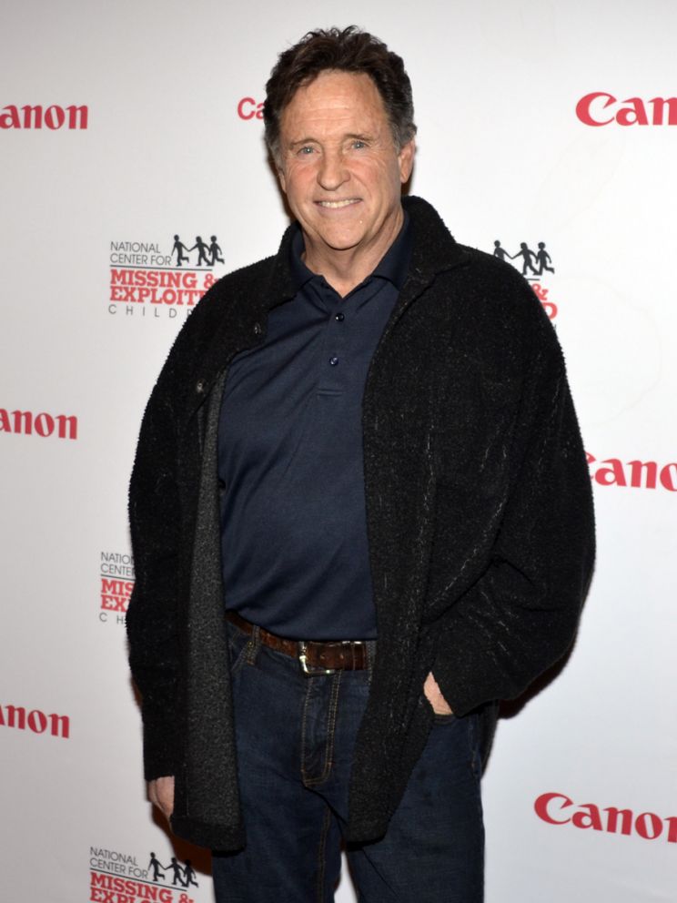 Robert Hays