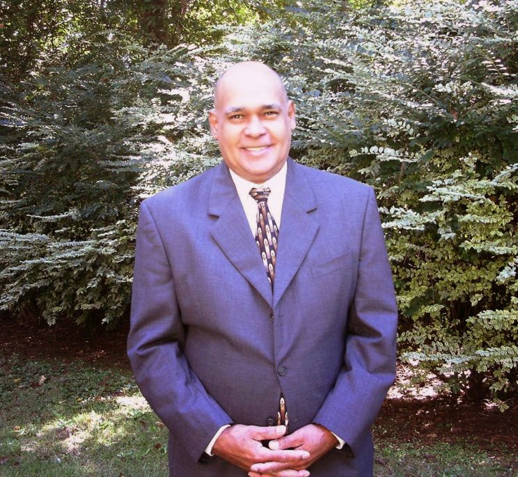 Robert Hogan