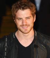 Robert Kazinsky