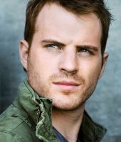 Robert Kazinsky