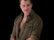 Robert Kazinsky