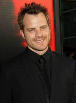 Robert Kazinsky