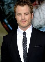 Robert Kazinsky