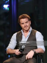 Robert Kazinsky